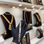 Elegant Two-Tone Gold Bracelet with Matte and Polished Links